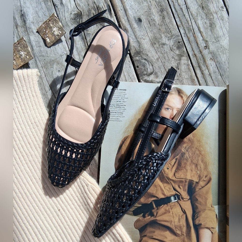 Black Woven Flats by Top Moda